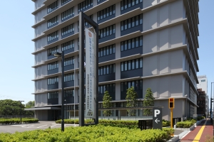 014_歩道からの近景_7099